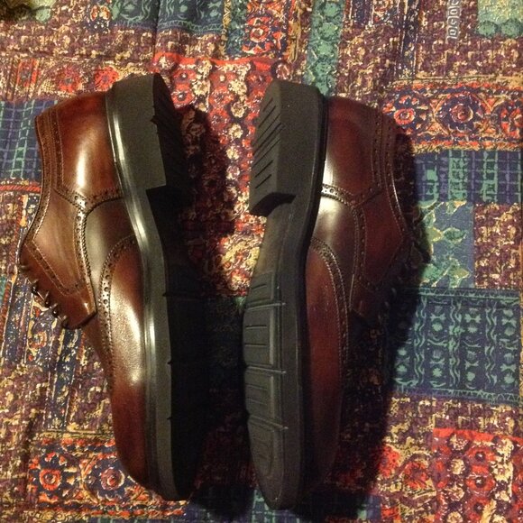 Magnanni Men\'s Brown Leather Oxford Dress Shoes - USA Size 11 - New in Box